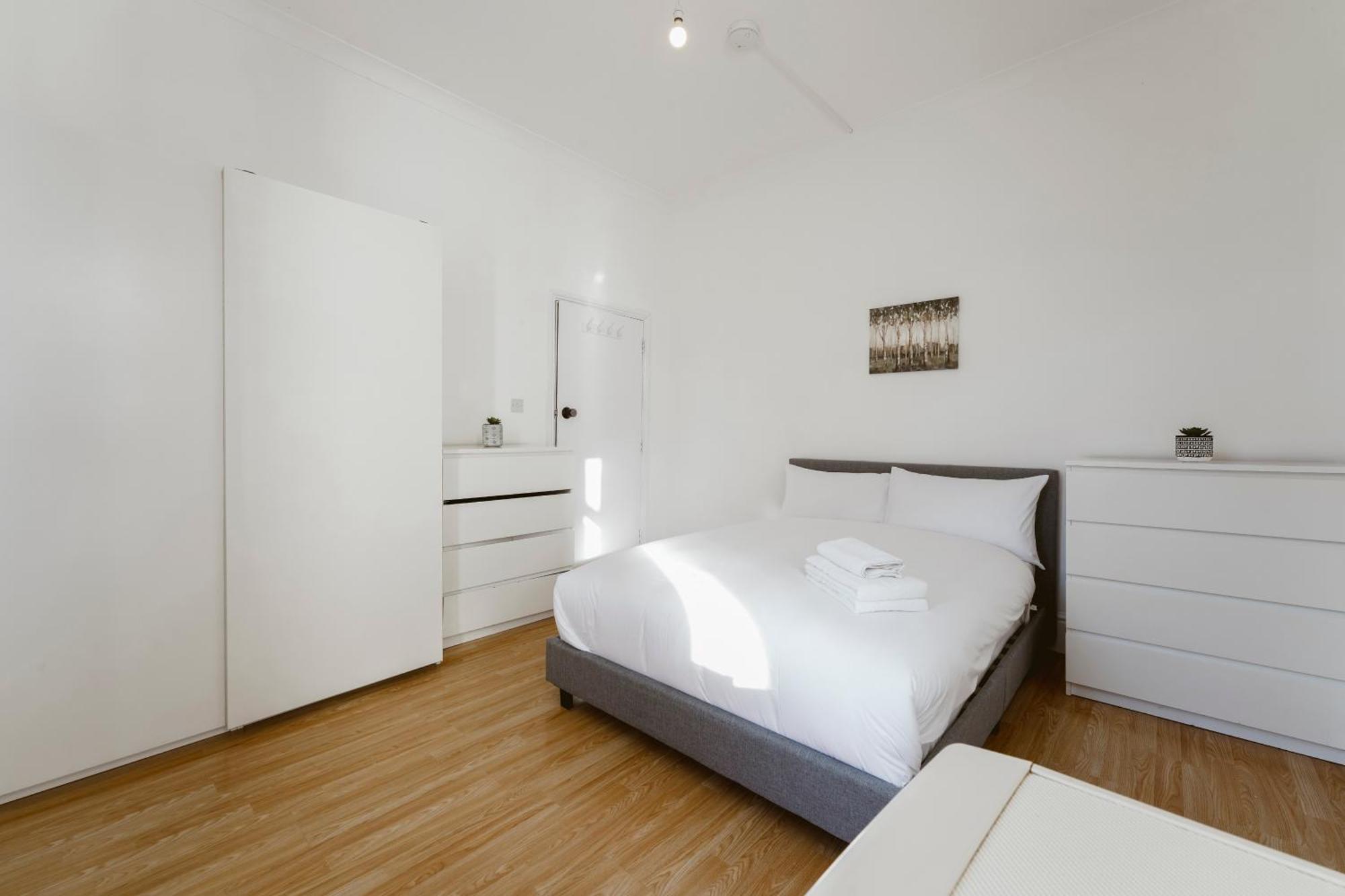 Stratford Double Rooms - 29 London Eksteriør billede
