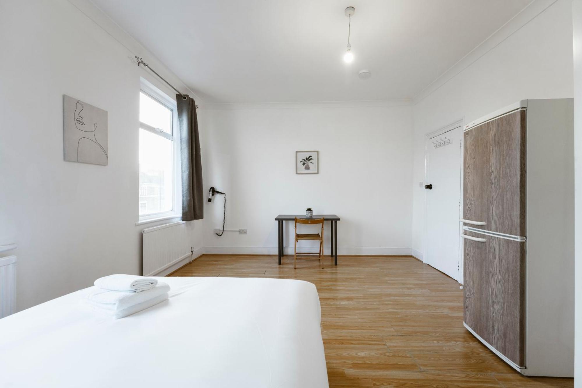 Stratford Double Rooms - 29 London Eksteriør billede